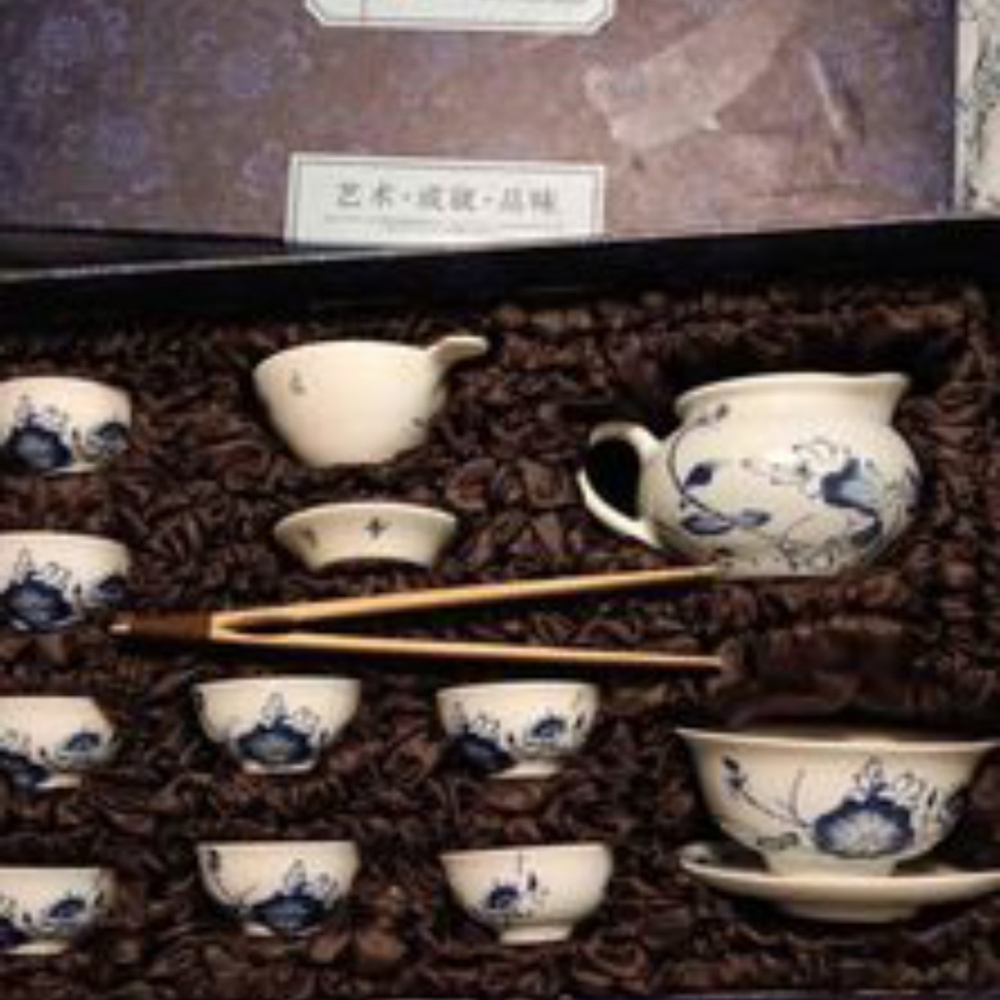 CHENGYI CERAMIC QINGHUA CHINA TEA SET IN BOX